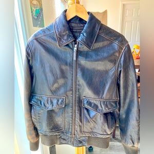 RoundTree & York Lamb Skin Leather Bomber Jacket (Mens S)